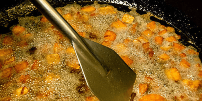 How to Make Louisiana Fried Chicken at Home: A simple guide to preparing crispy, Cajun-spiced fried chicken with easy marinating and frying instructions. 